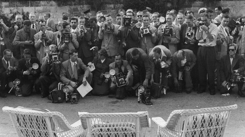 Bermudakonferenz 1953 – die Fotografen warten auf die Großen Drei: Dwight D. Eisenhower, Winston Churchill und Joseph Laniel; Bildnachweis: bpk-Fotoarchiv / Hanns Hubmann