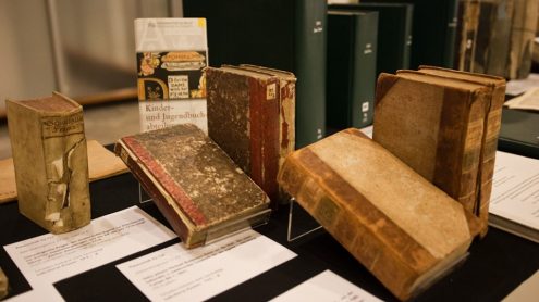 Präsentation von Buchpatenschaften beim gemeinsamen Jahresempfang der Staatsbibliothek zu Berlin und der Freunde der Staatsbibliothek zu Berlin e. V., Bild: SBB-PK