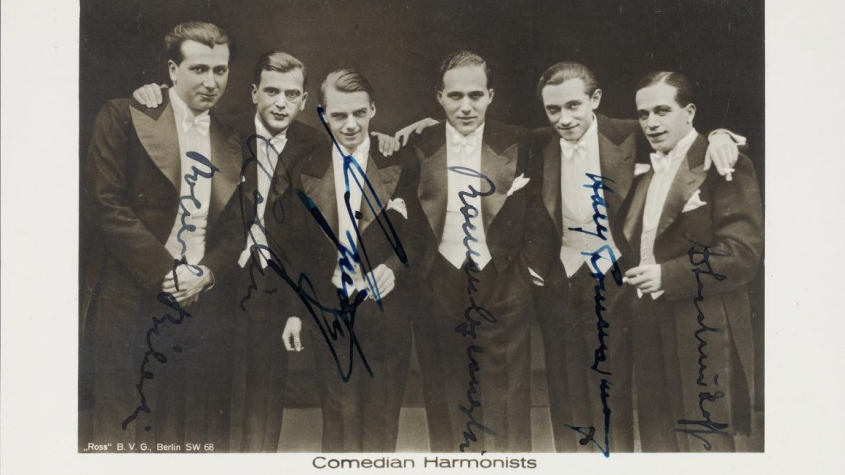 Gruppenporträt der Anfangsgruppe „Comedian Harmonists“, Berlin um 1927, Frommermann 2. von links, (Signatur: N.Mus.Nachl. 86 B,6,65)