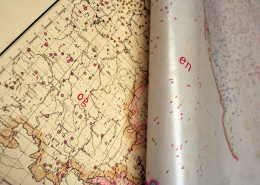 Detailansicht des Bereiches mit dem Wortstamm og, inklusive dazugehöriger Pausleinwand mit der Endung en