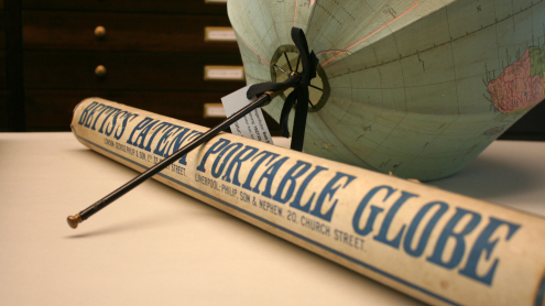 Schriftzug auf der Aufbewahrungsrolle